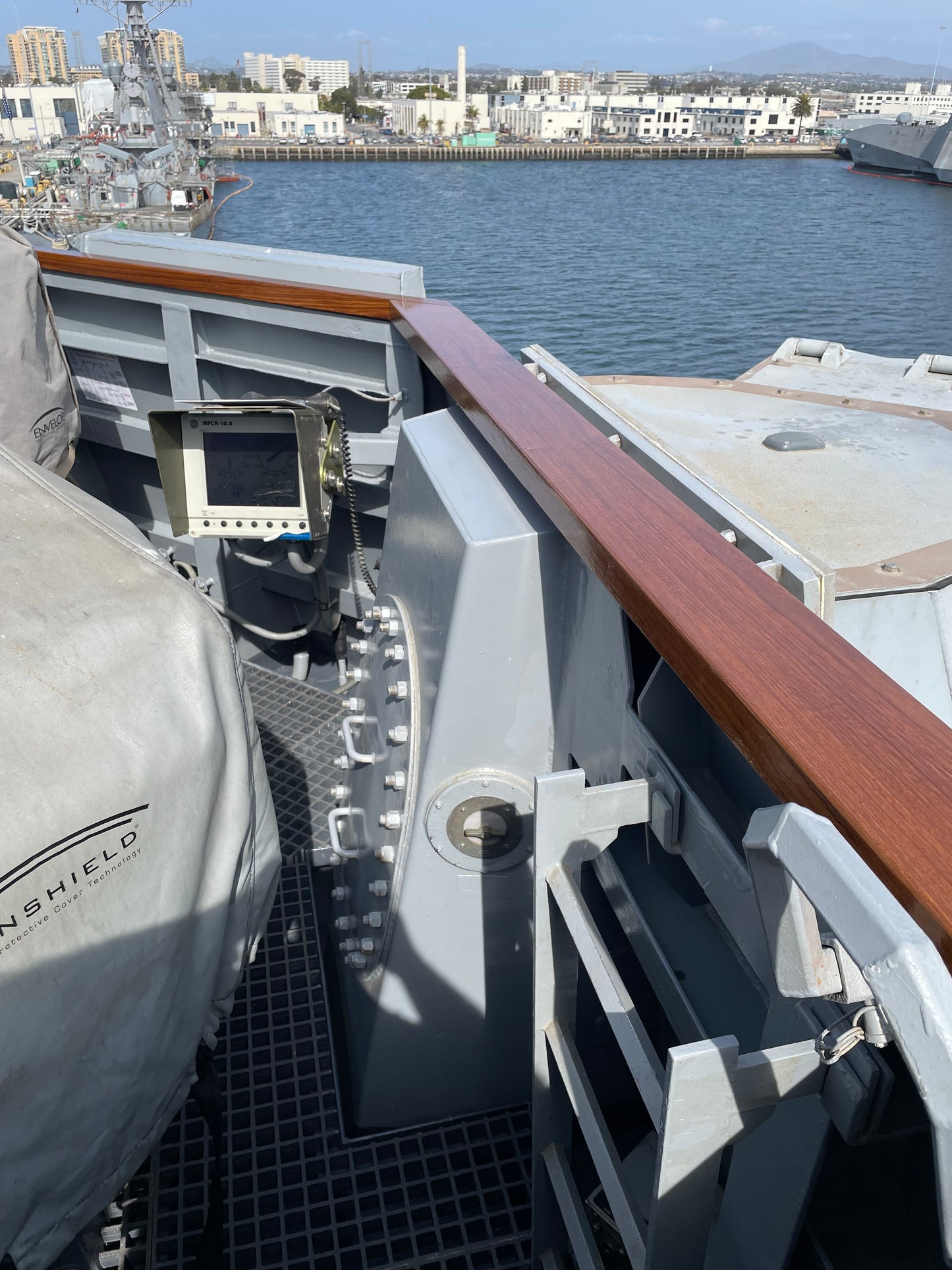 Port and Starboard Bridge Wing Rails