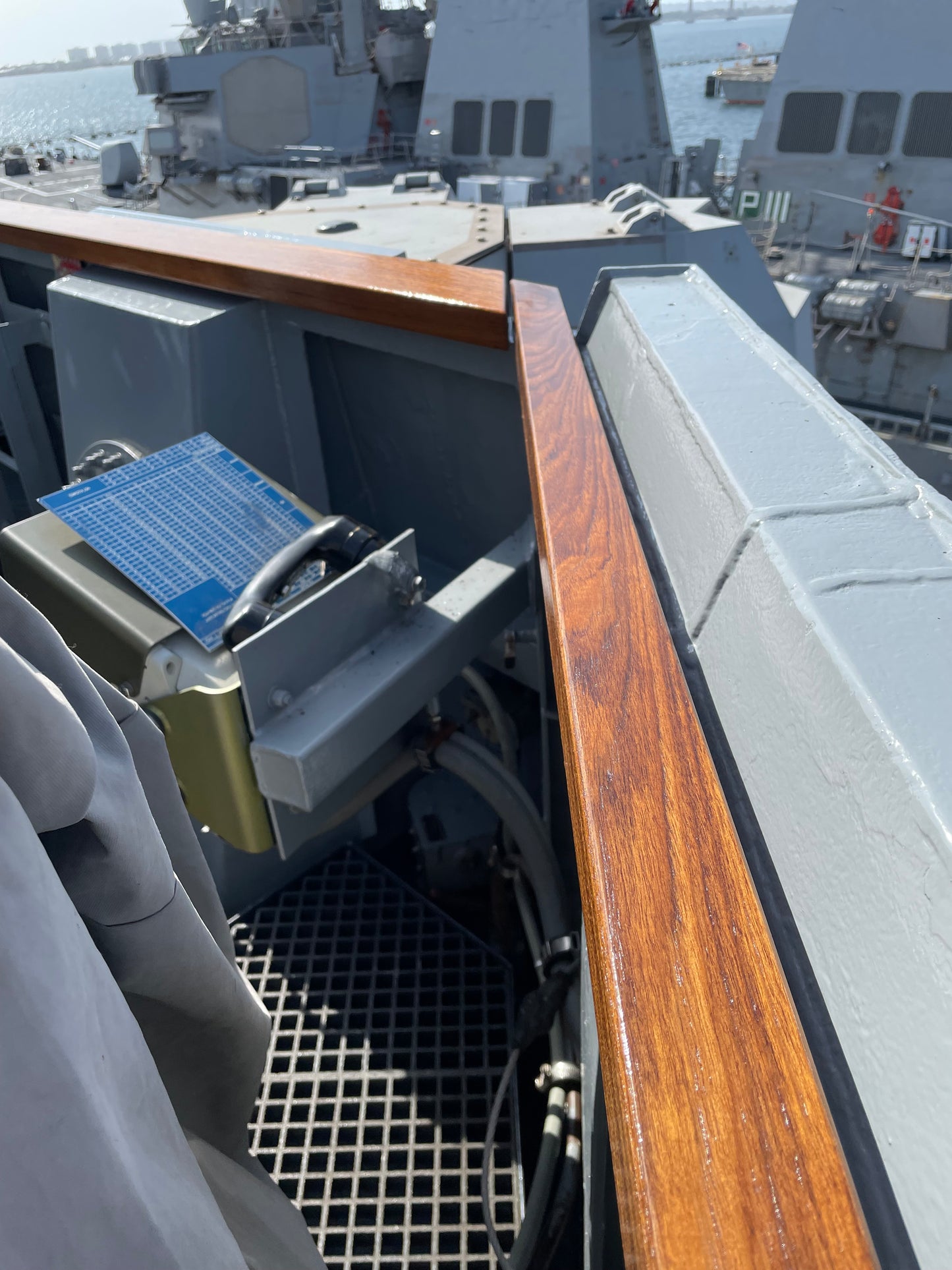 Port and Starboard Bridge Wing Rails