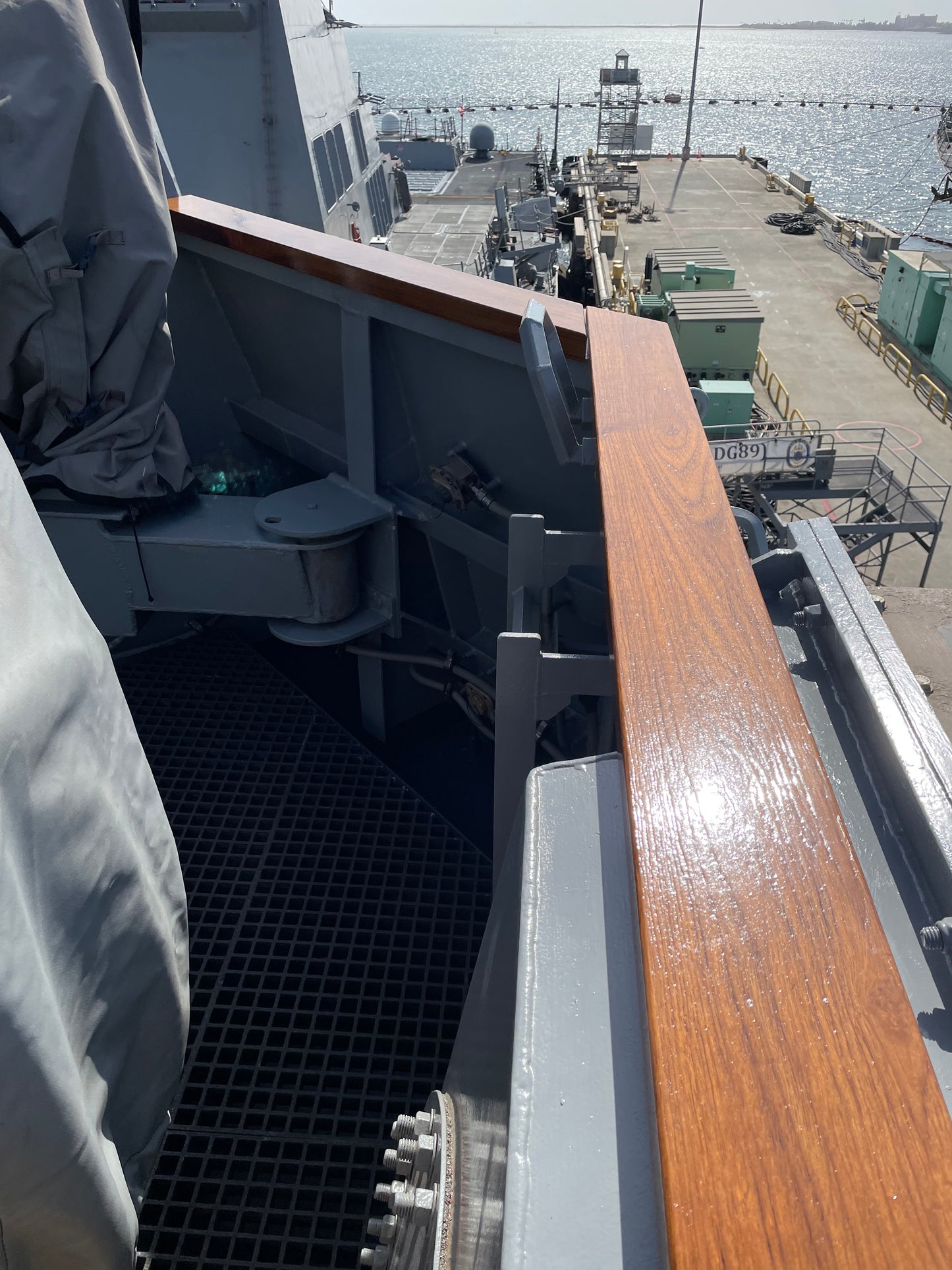 Port and Starboard Bridge Wing Rails